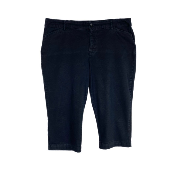 St.John’s Bay Black Cropped Capri Pants - Picture 1 of 9